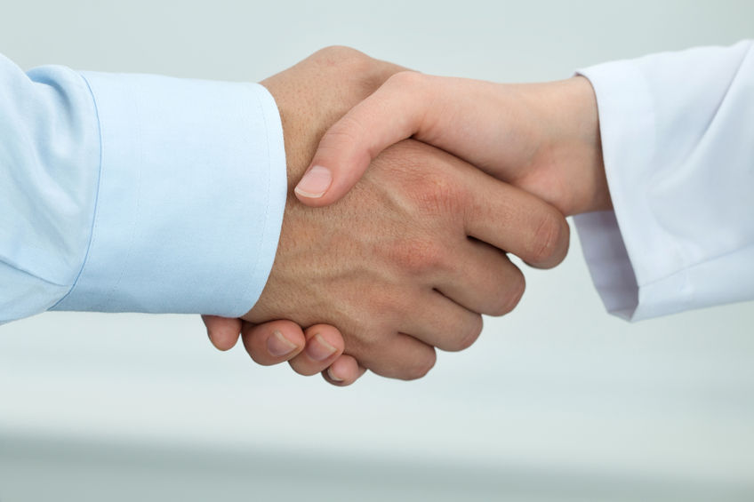 Should I Choose Liposuction Or Body Contouring For A Flat Stomach?